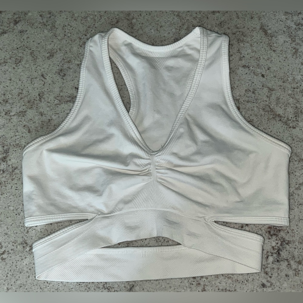 Alphalete Stratus Bra
